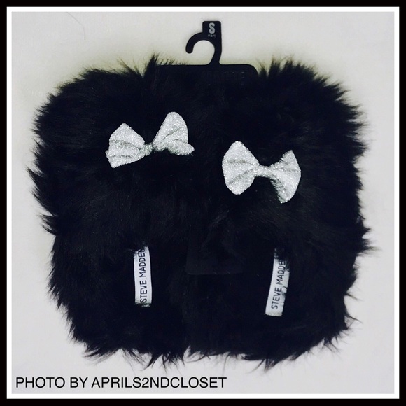 STEVE MADDEN COZY PLUSH BLACK WINTER SLIPPERS FAUX FUR METALLIC SILVER BOWS - Picture 4 of 7